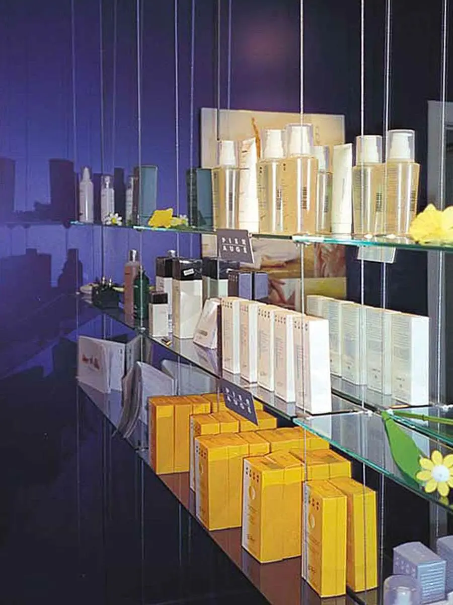 C5017 — Cable Suspended Systems for Glass Shelves