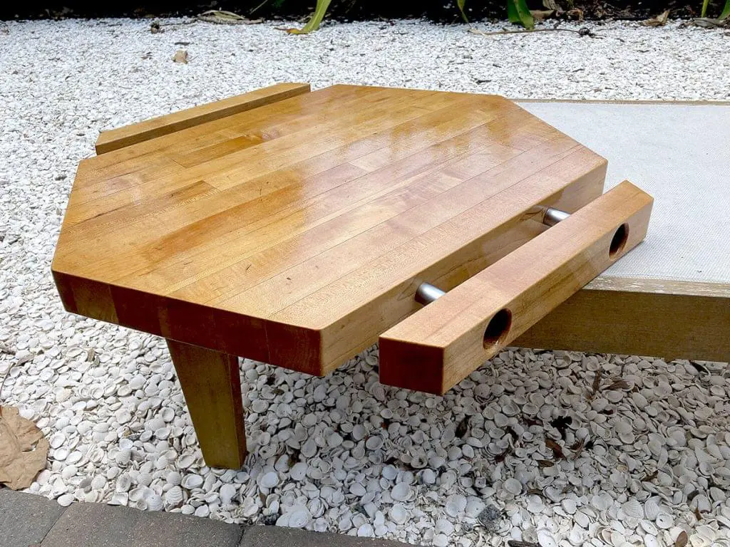 D3028 — Decorative Table-top Assembled with Standoffs