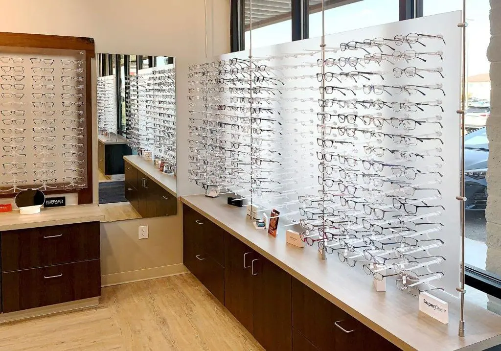 D2008 — Wall Panels for Eyewear Displays Suspended with 10mm Rod Display