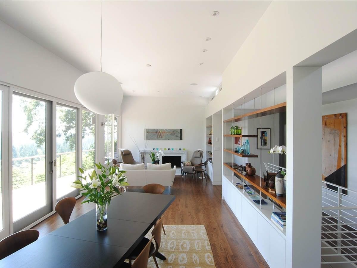 R5008 — Cable/Rod Suspended Custom Wooden Shelves