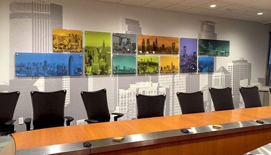 W2029 — Frameless Acrylic Poster Frames / Wall Mounted