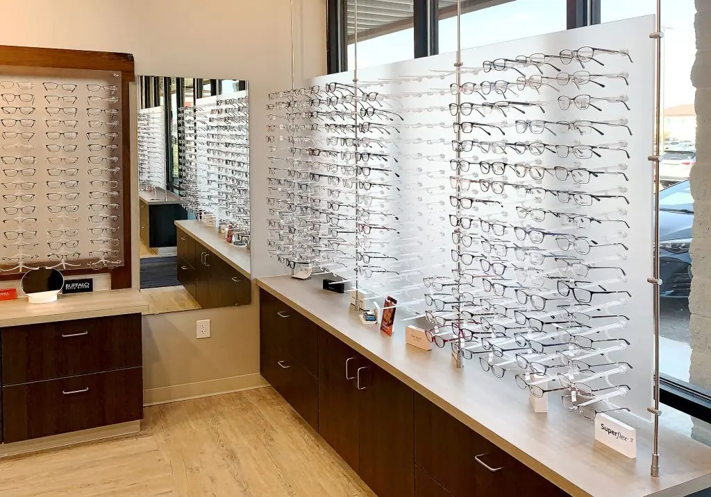 D2008 — Wall Panels for Eyewear Displays Suspended with 10mm Rod Display