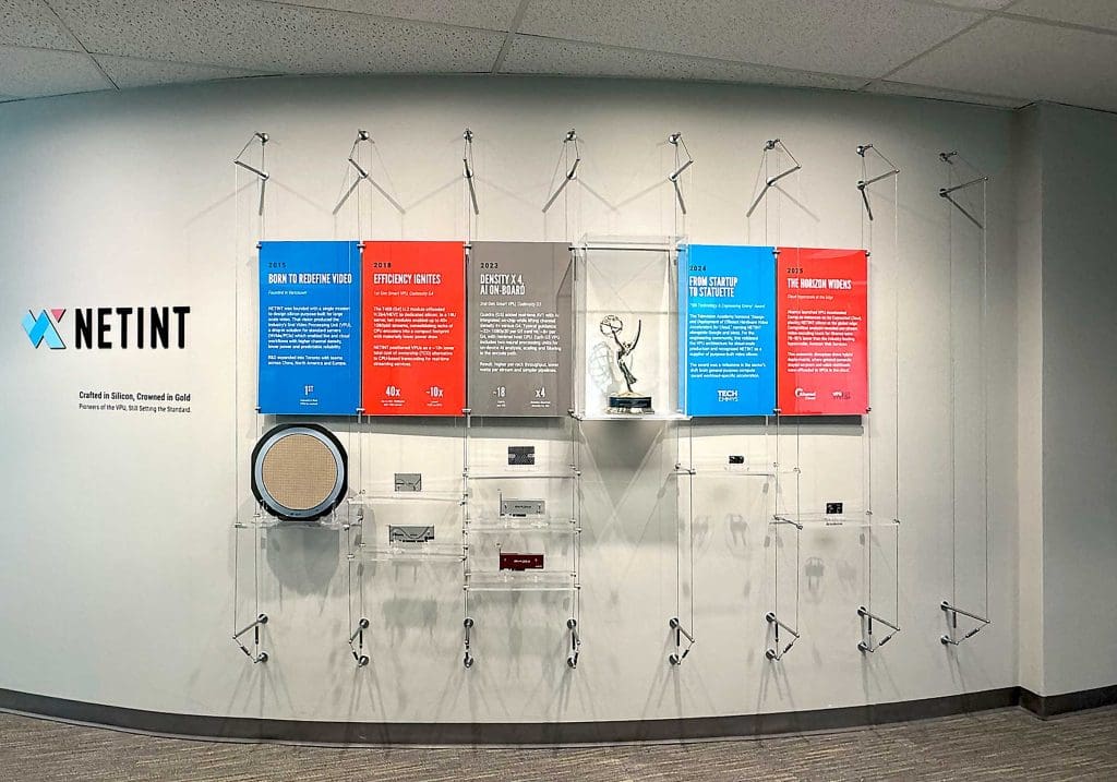 C1515 — Info Poster Cable-hang Lobby Display on Curved Wall