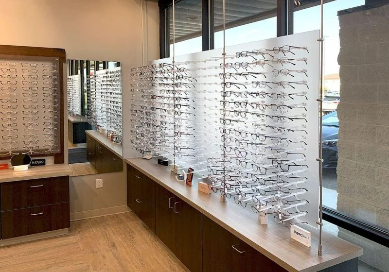 D2008 — Wall Panels for Eyewear Displays Suspended with 10mm Rod Display