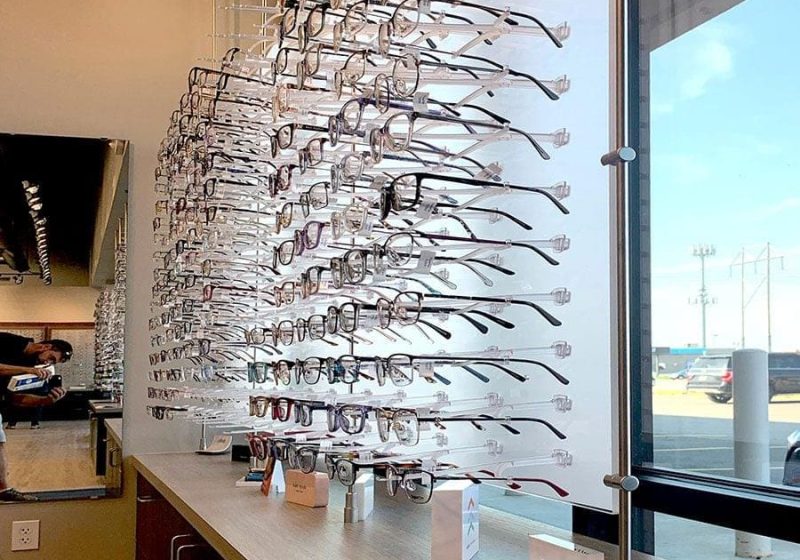 D2009 — Wall Panels for Eyewear Displays Suspended with 10mm Rod Display