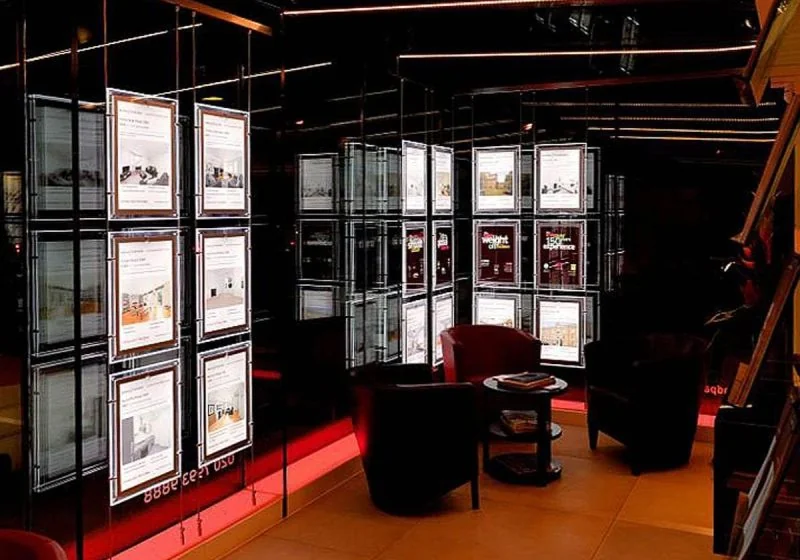 L1008 — Cable Suspended LED Window Displays for Real Estate Agents