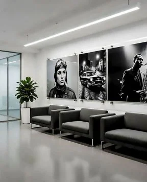 P2000 — Panoramic Art-Photo Wall Display with Acrylic Frames Supported with Standoffs | Design Concept