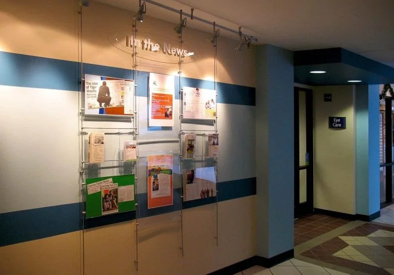 R1003 — Information Display with Acrylic Info/Poster Frames and Literature Holders / Rod Suspended