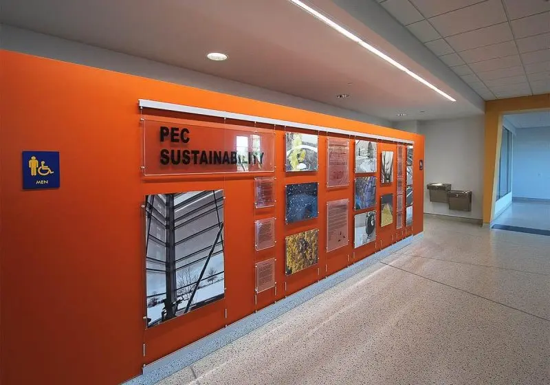 T2005 — Easy Access Info/Poster Display Suspended with Cable System and Wall Mounted Rails/Tracks
