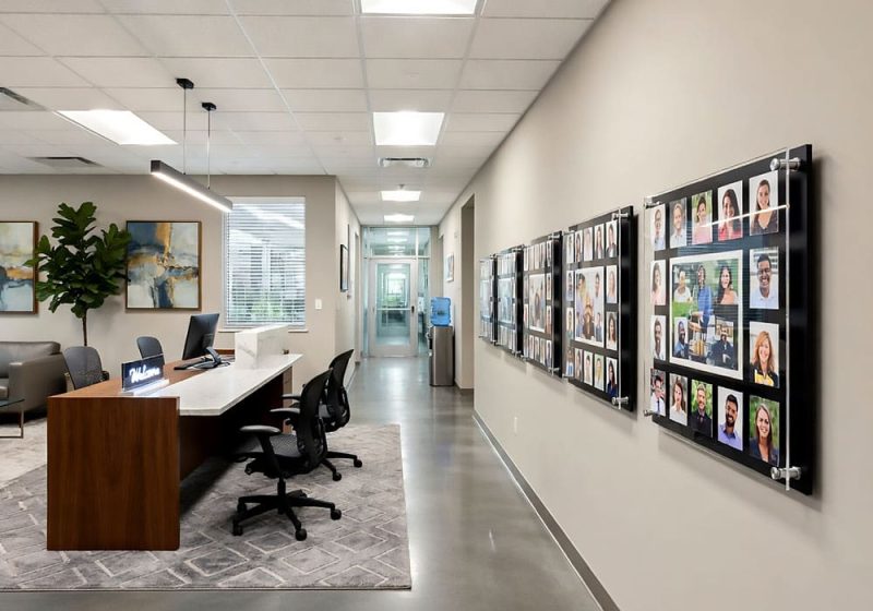 W1502 — Acrylic Collage Picture Frame Wall Display for Photos | Design Concept